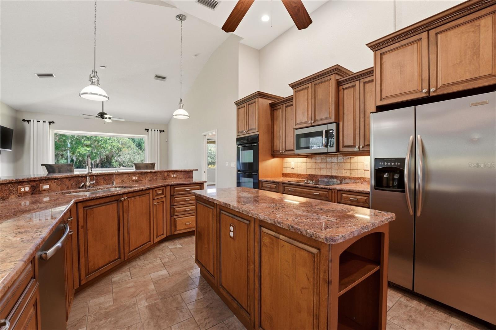 Image 22 of 49 For 7884 Sunny Oaks Drive