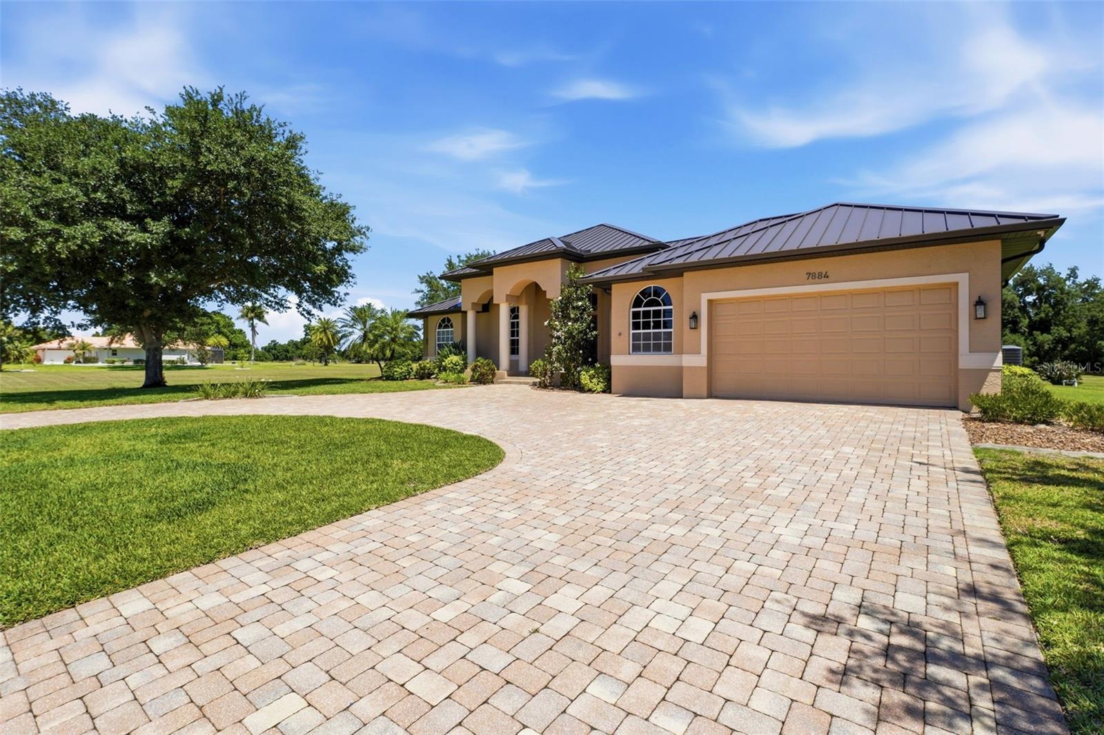 Image 6 of 49 For 7884 Sunny Oaks Drive