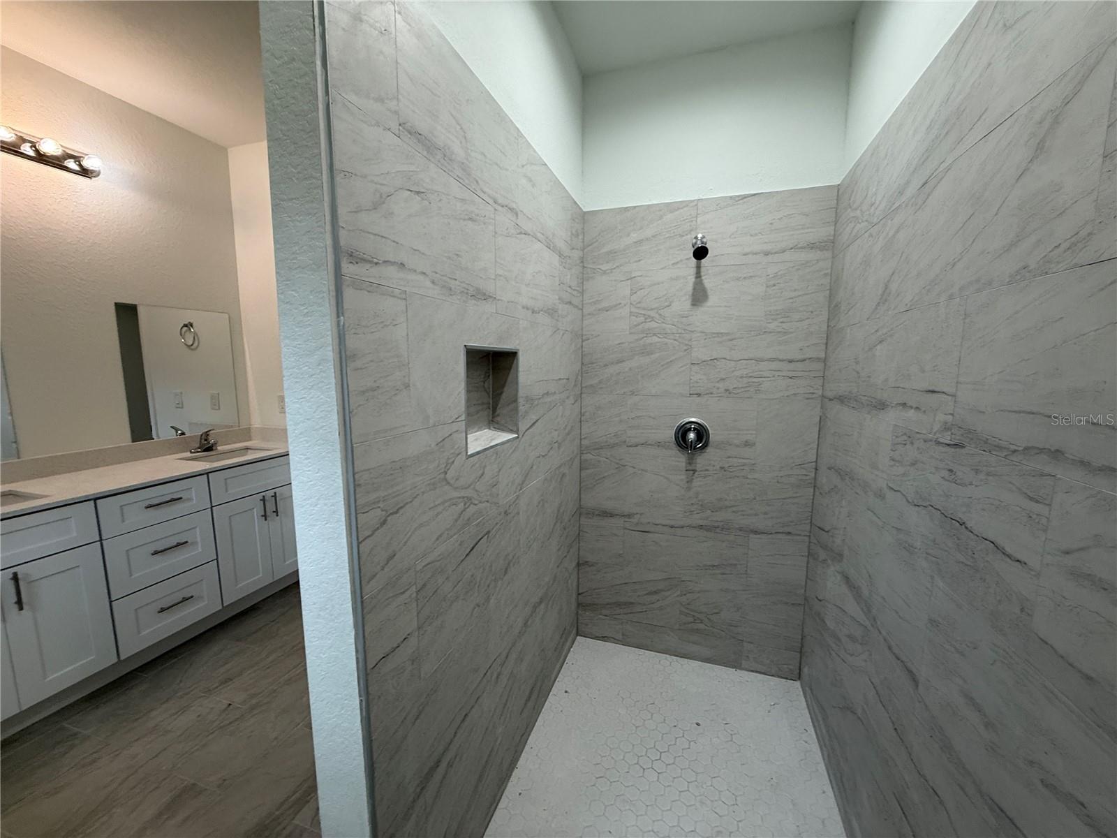 Image 13 of 23 For 2523 Cloras Street