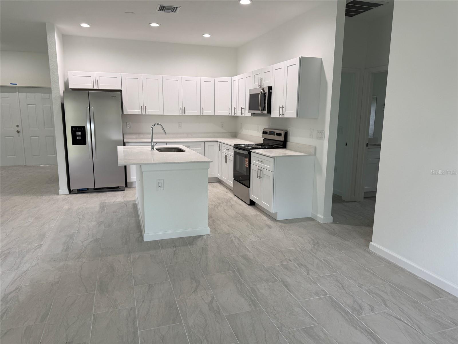 Image 4 of 23 For 2523 Cloras Street
