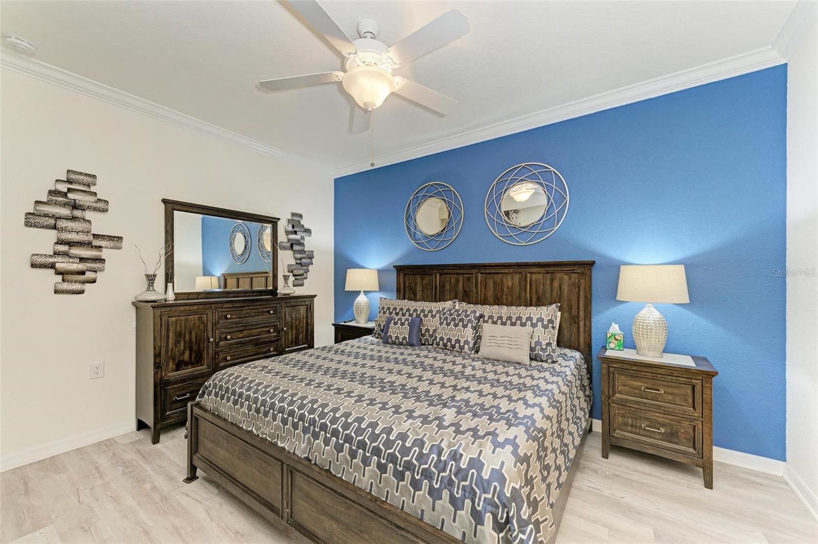 Image 18 of 62 For 16814 Vardon Terrace 103