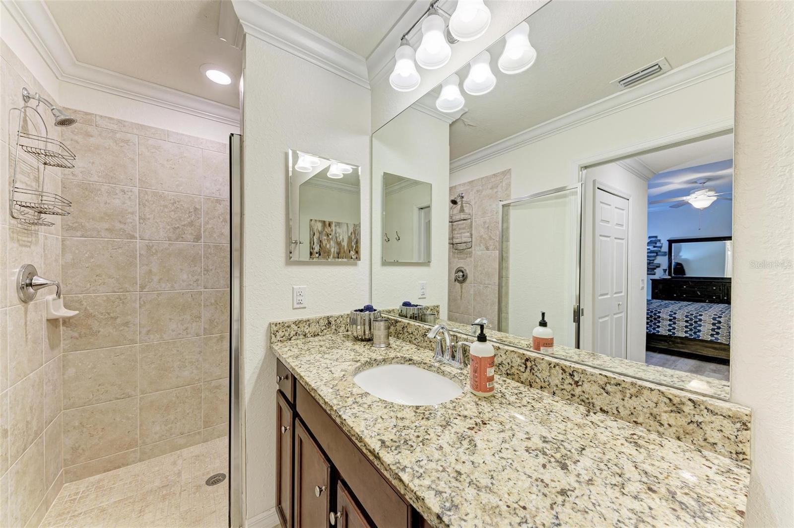 Image 21 of 62 For 16814 Vardon Terrace 103