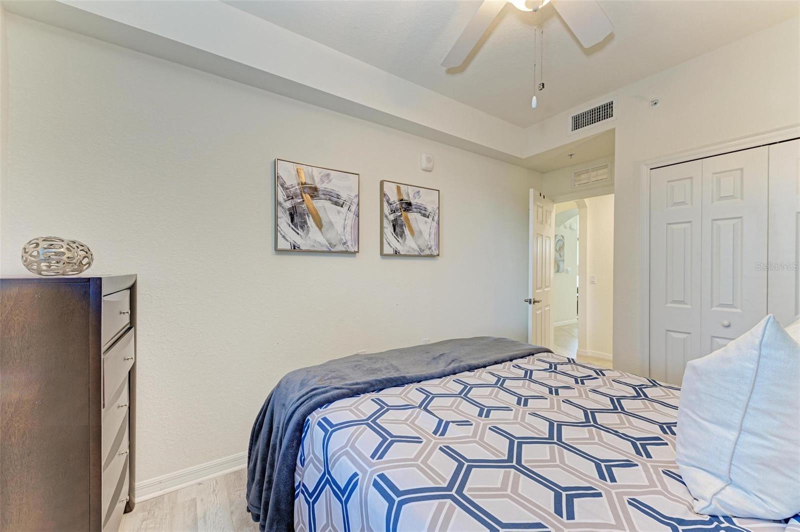 Image 24 of 62 For 16814 Vardon Terrace 103