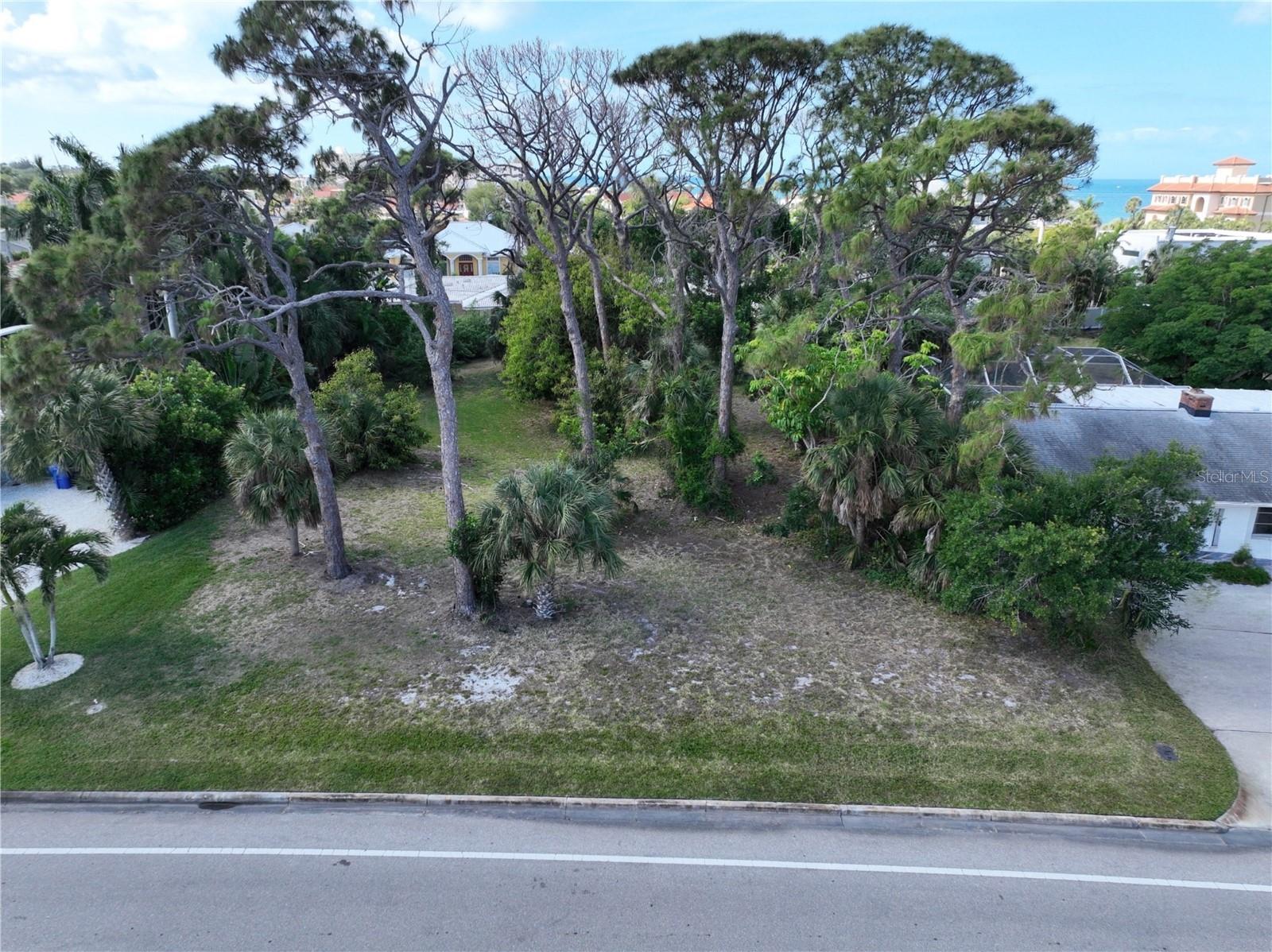 Details for 619 Alhambra Road, VENICE, FL 34285