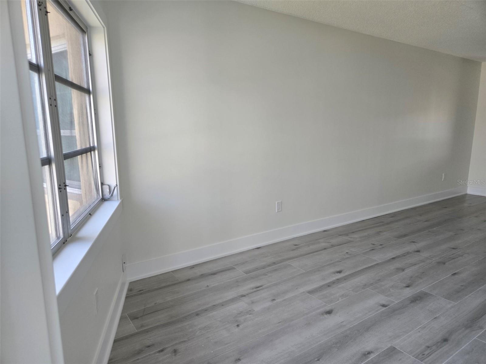 Image 21 of 66 For 1300 Portofino Drive 406
