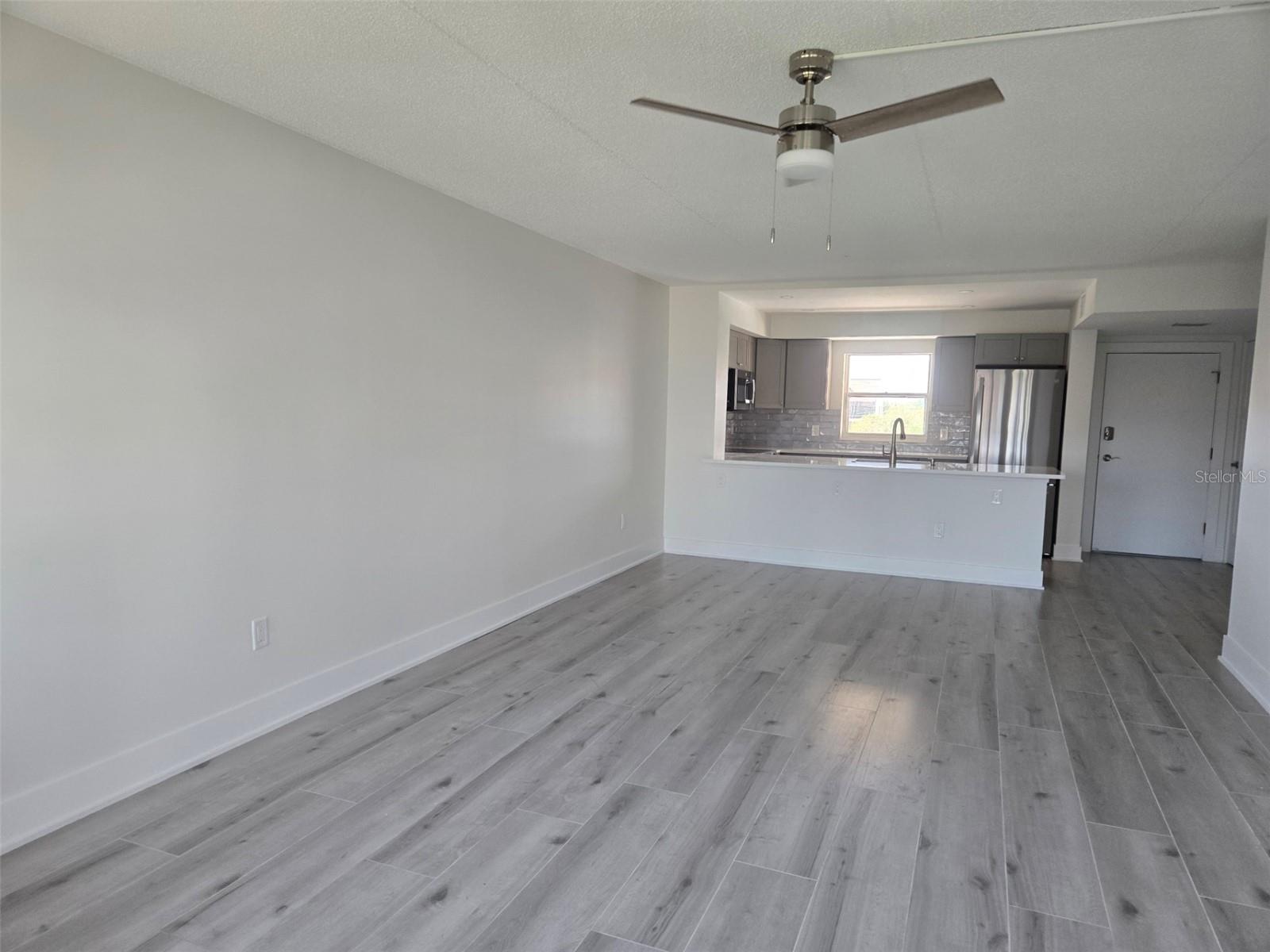 Image 22 of 66 For 1300 Portofino Drive 406