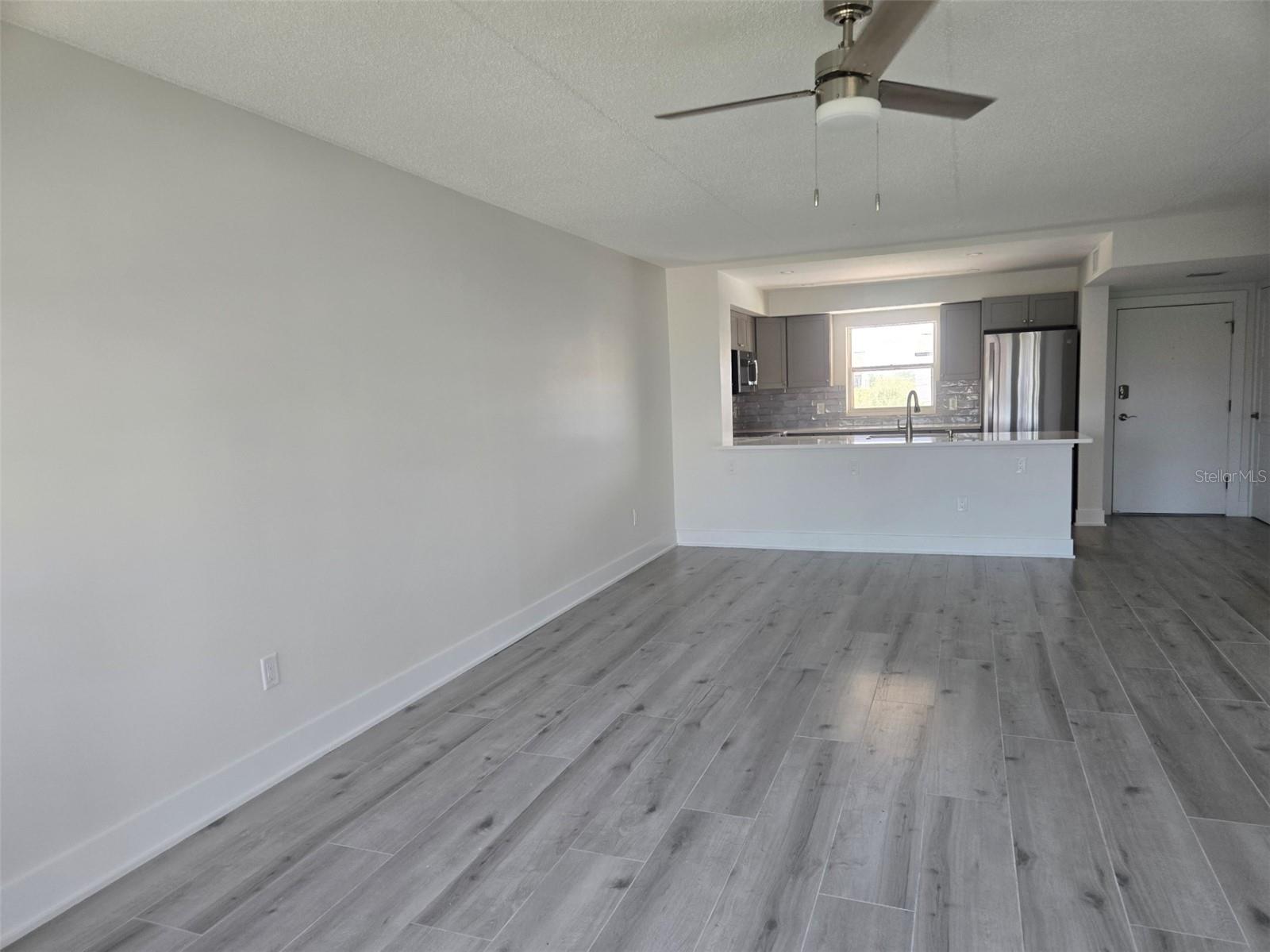Image 23 of 66 For 1300 Portofino Drive 406