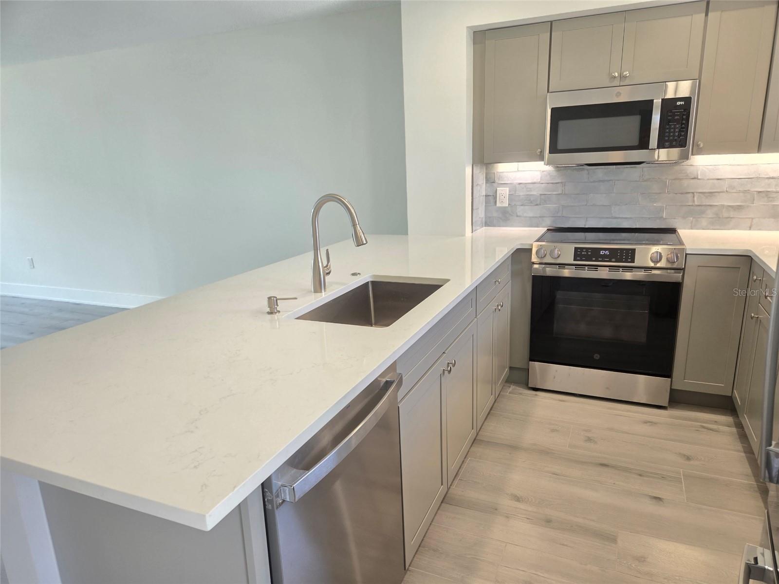 Image 3 of 66 For 1300 Portofino Drive 406