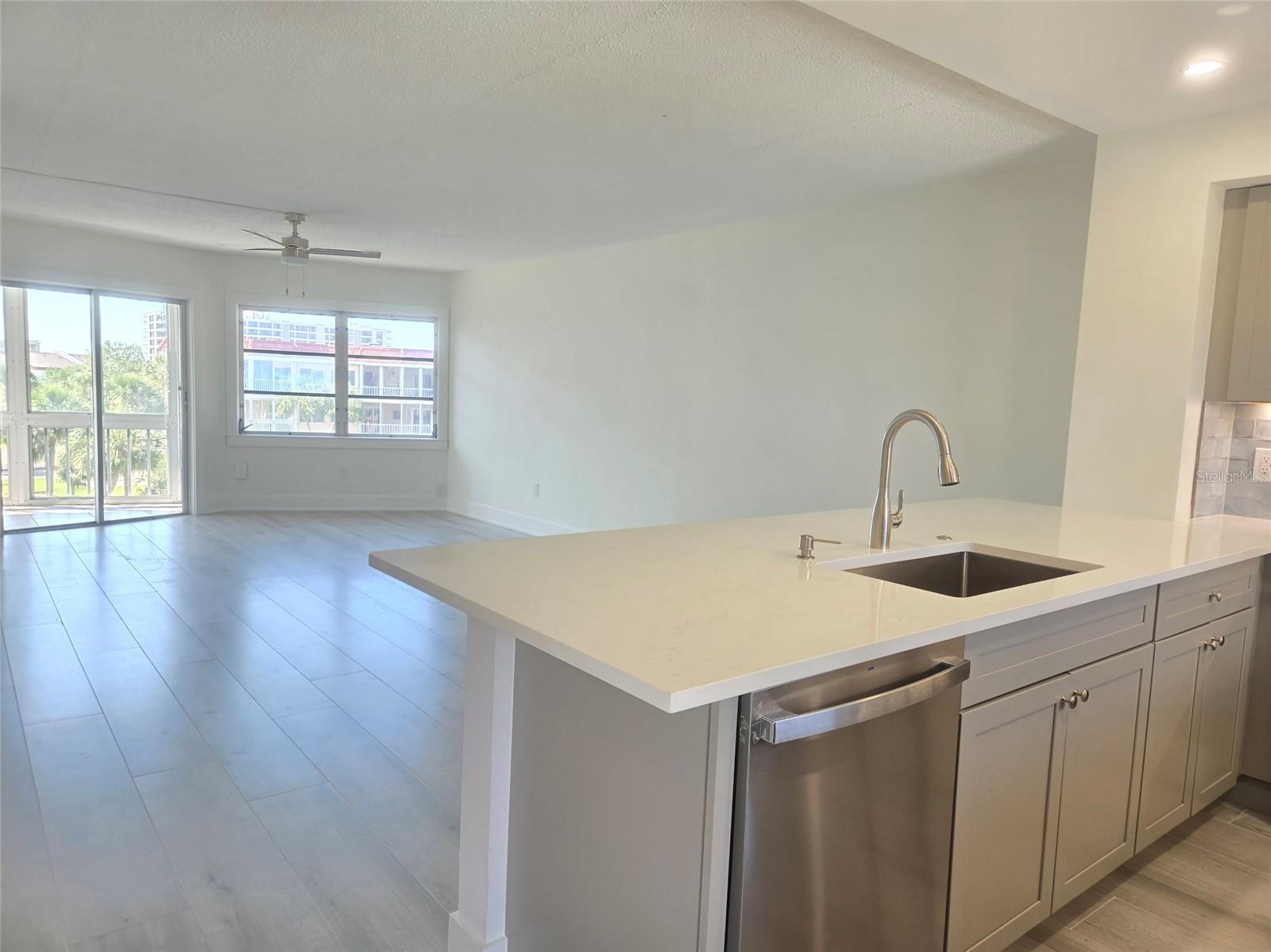 Image 9 of 66 For 1300 Portofino Drive 406