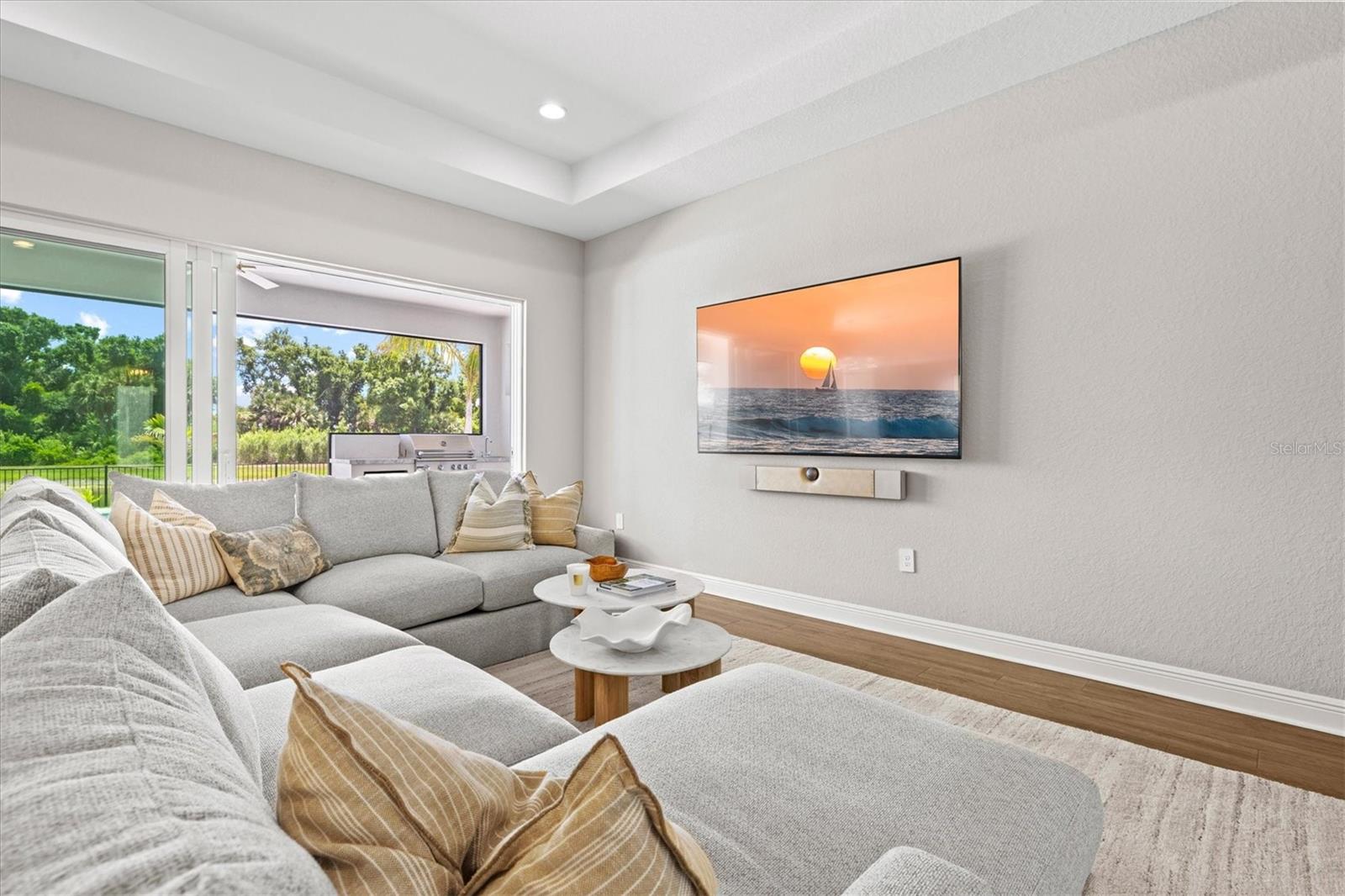 Image 16 of 97 For 1154 Kings Way Drive