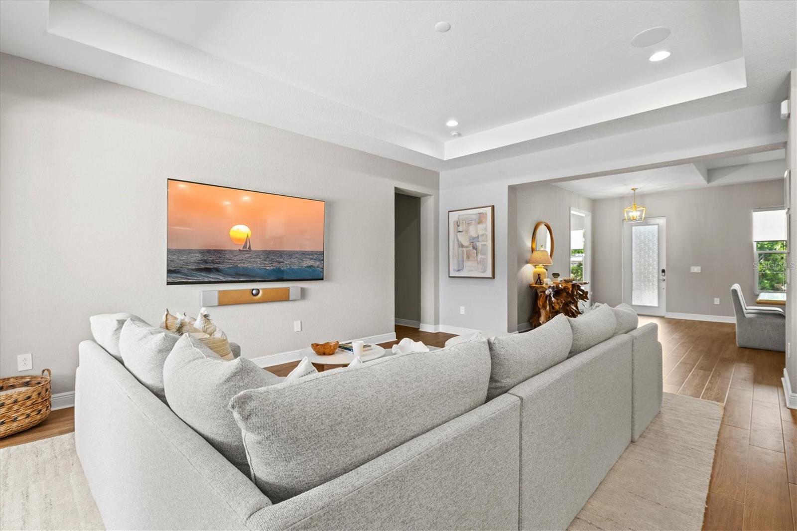Image 18 of 97 For 1154 Kings Way Drive