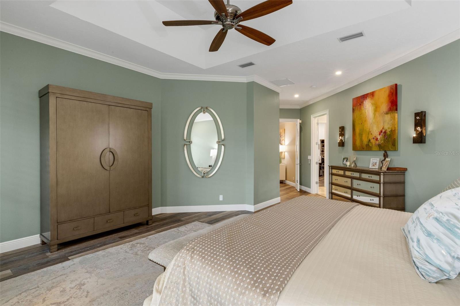 Image 32 of 80 For 7732 Donald Ross Road W