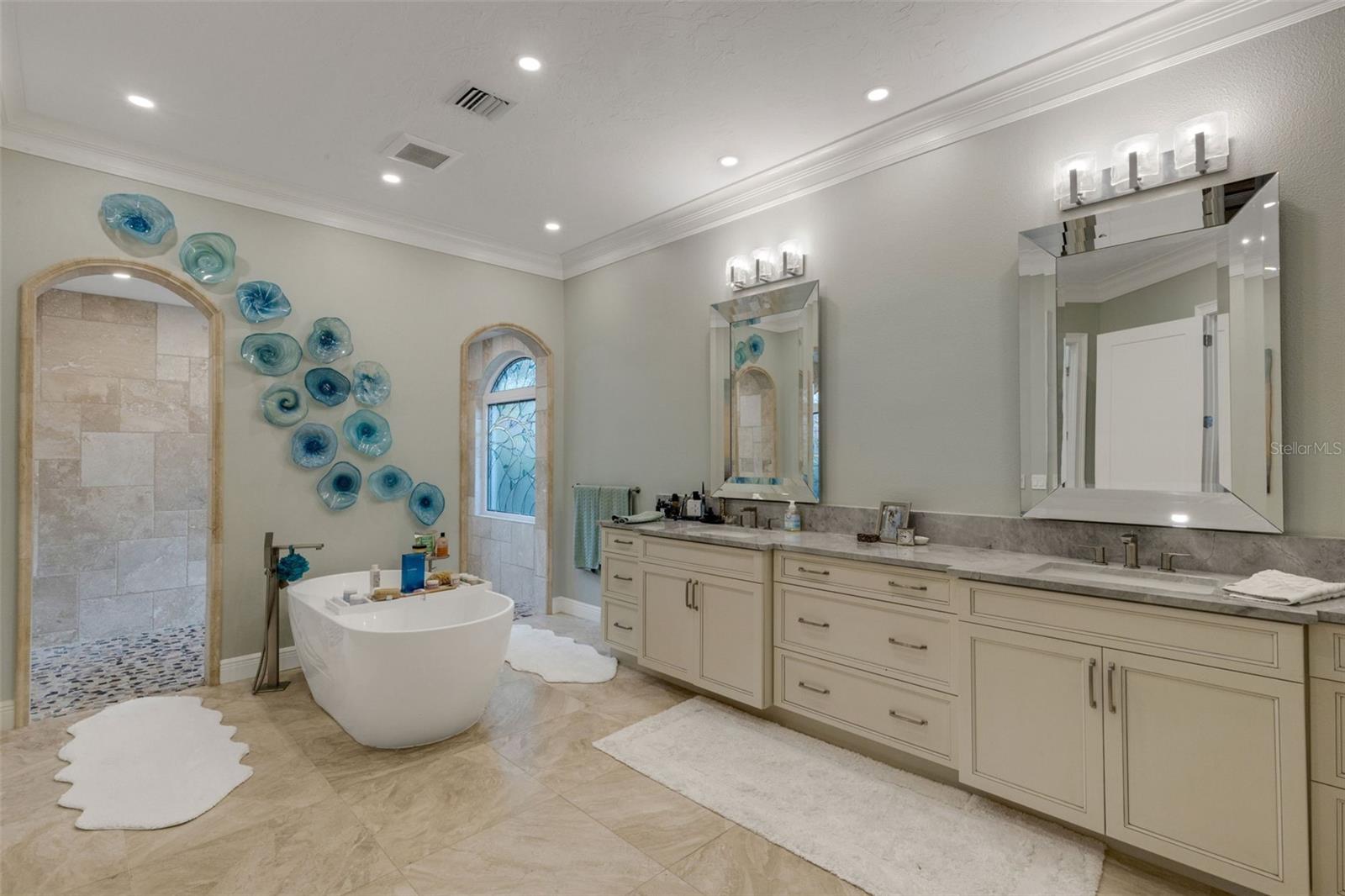 Image 33 of 80 For 7732 Donald Ross Road W