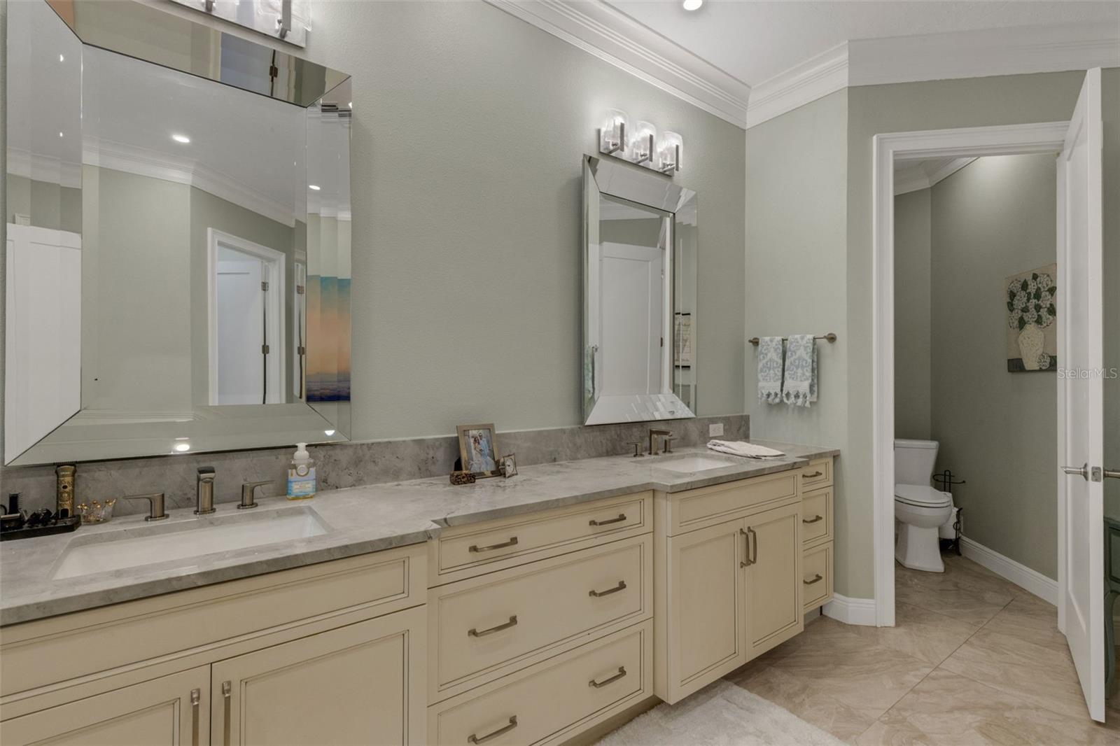 Image 35 of 80 For 7732 Donald Ross Road W