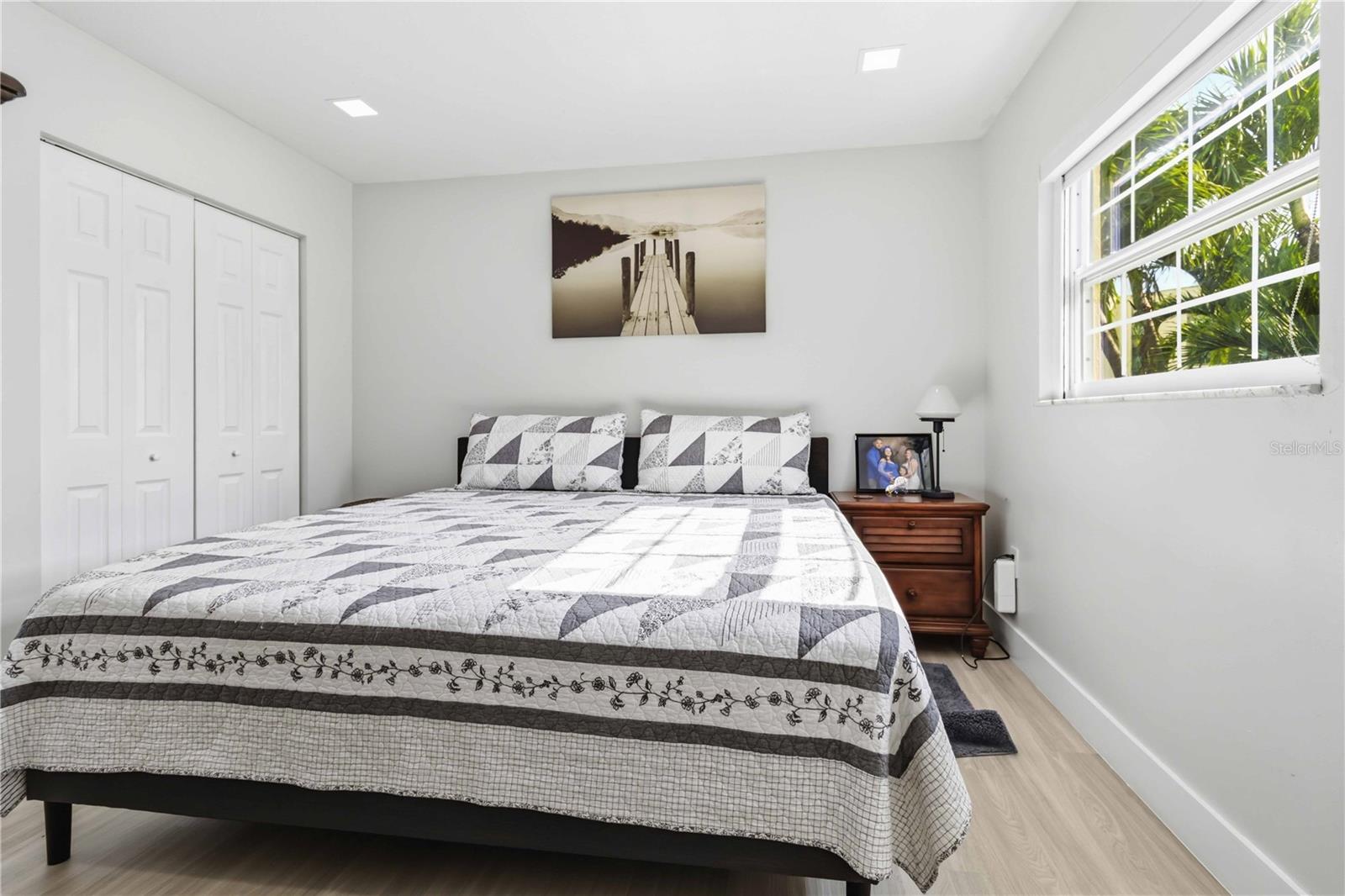 Image 18 of 30 For 11880 19th Lane 165