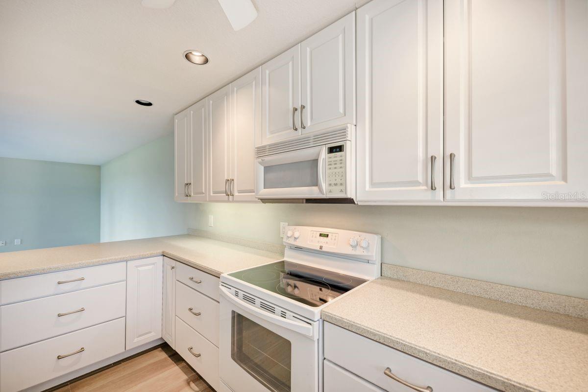 Image 14 of 38 For 4660 Ocean Boulevard G1