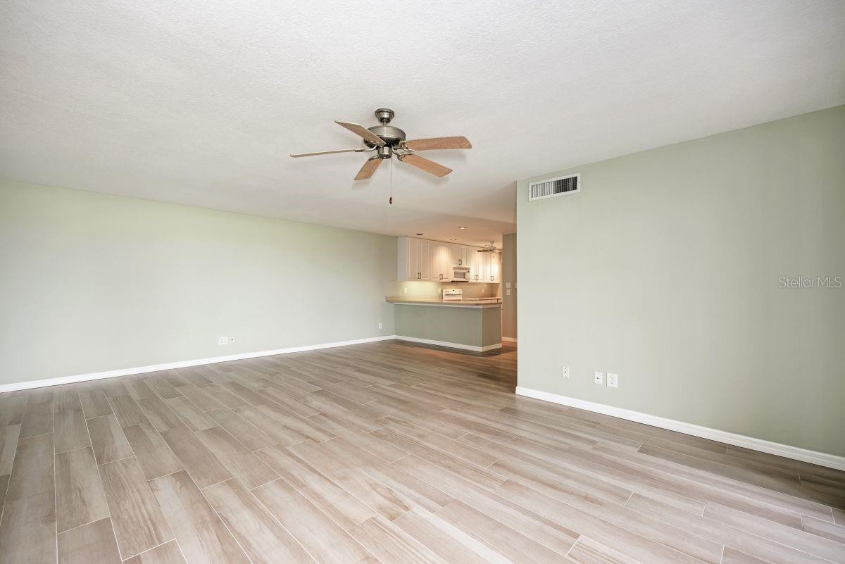 Image 16 of 38 For 4660 Ocean Boulevard G1