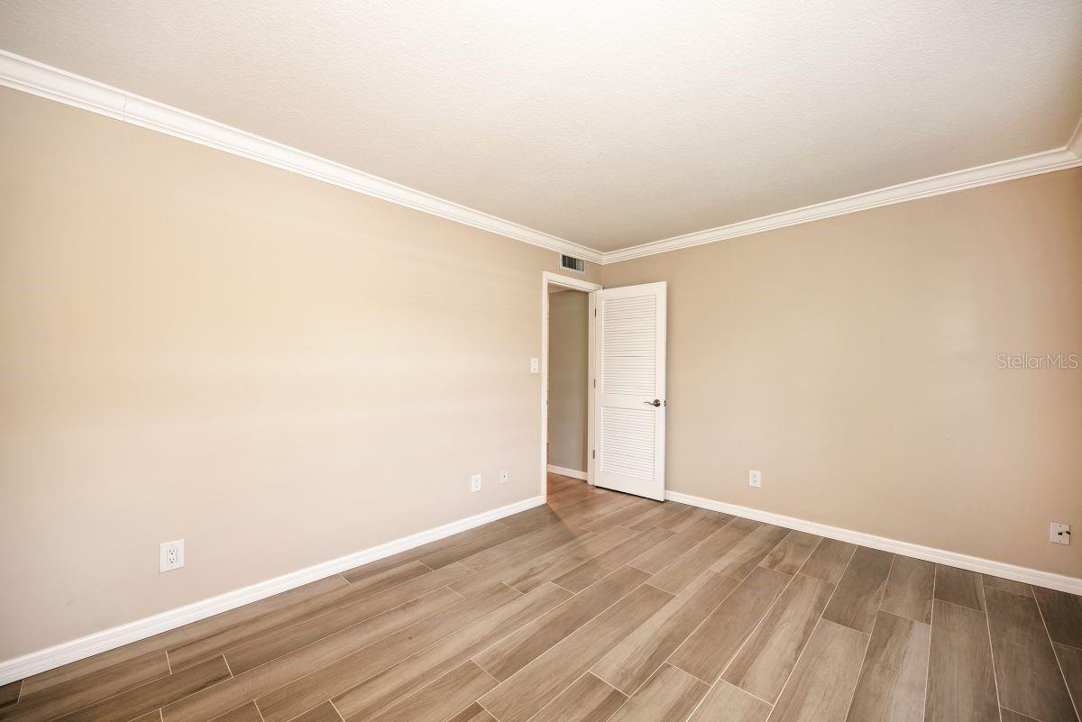 Image 22 of 38 For 4660 Ocean Boulevard G1