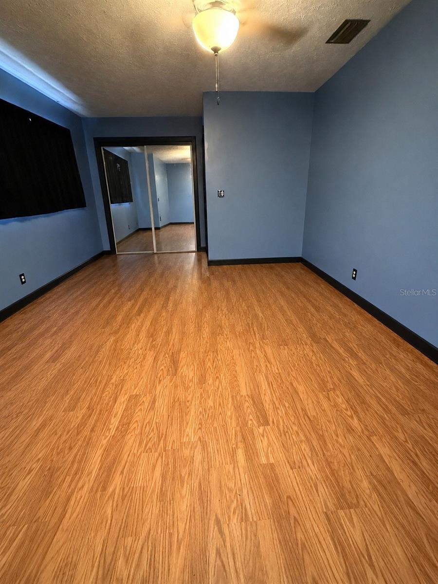 Image 2 of 5 For 304 42nd Street W