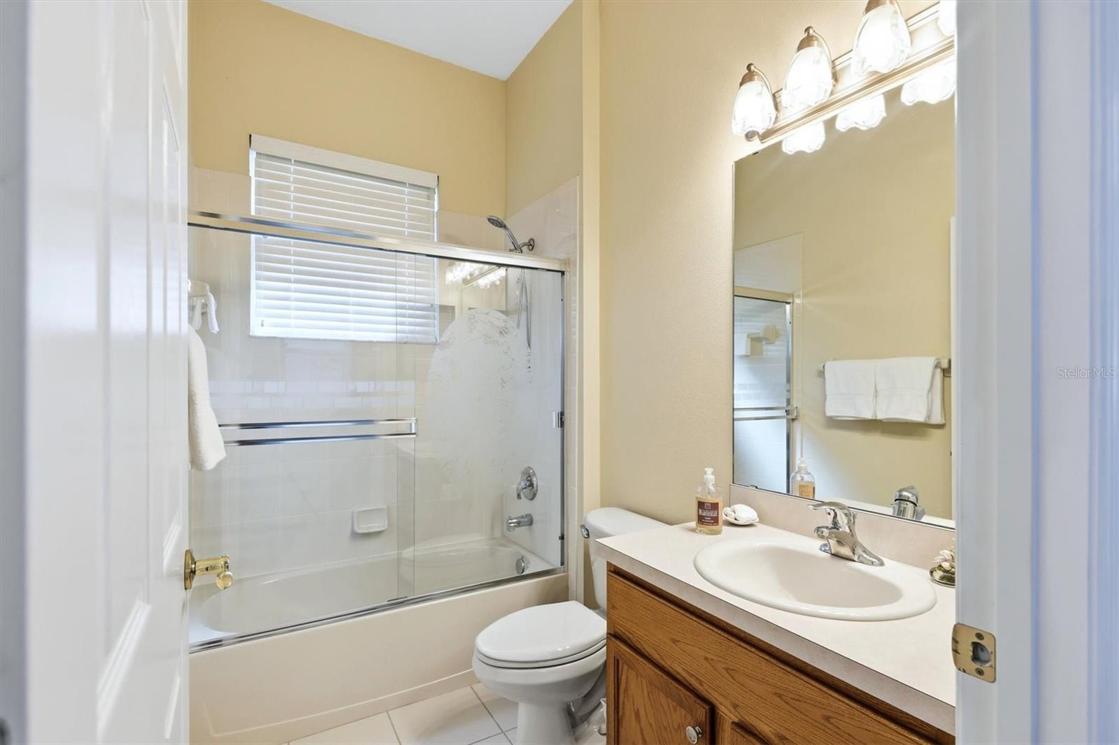 Image 33 of 49 For 4227 61st Avenue E