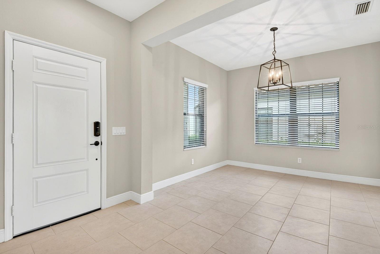 Image 15 of 81 For 4417 Amalfi Avenue
