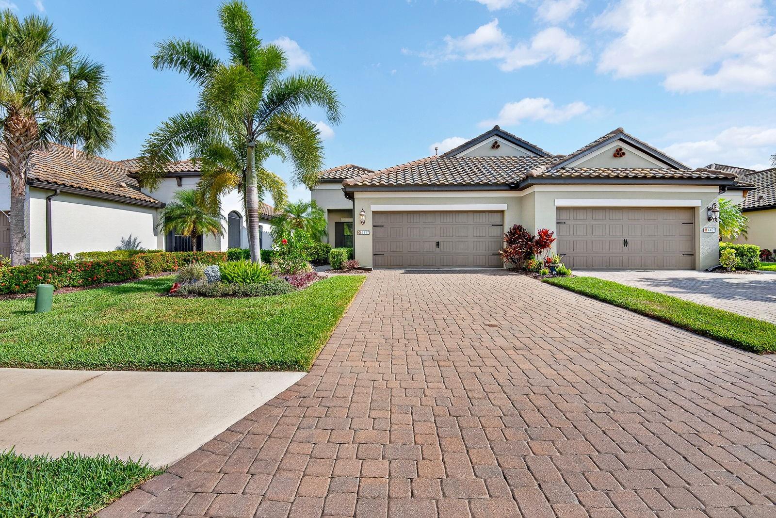 Image 3 of 81 For 4417 Amalfi Avenue