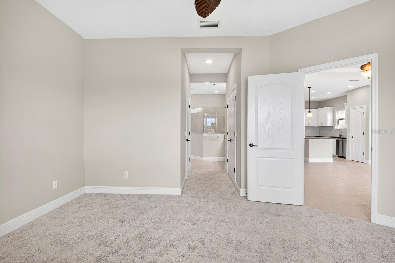 Image 36 of 81 For 4417 Amalfi Avenue
