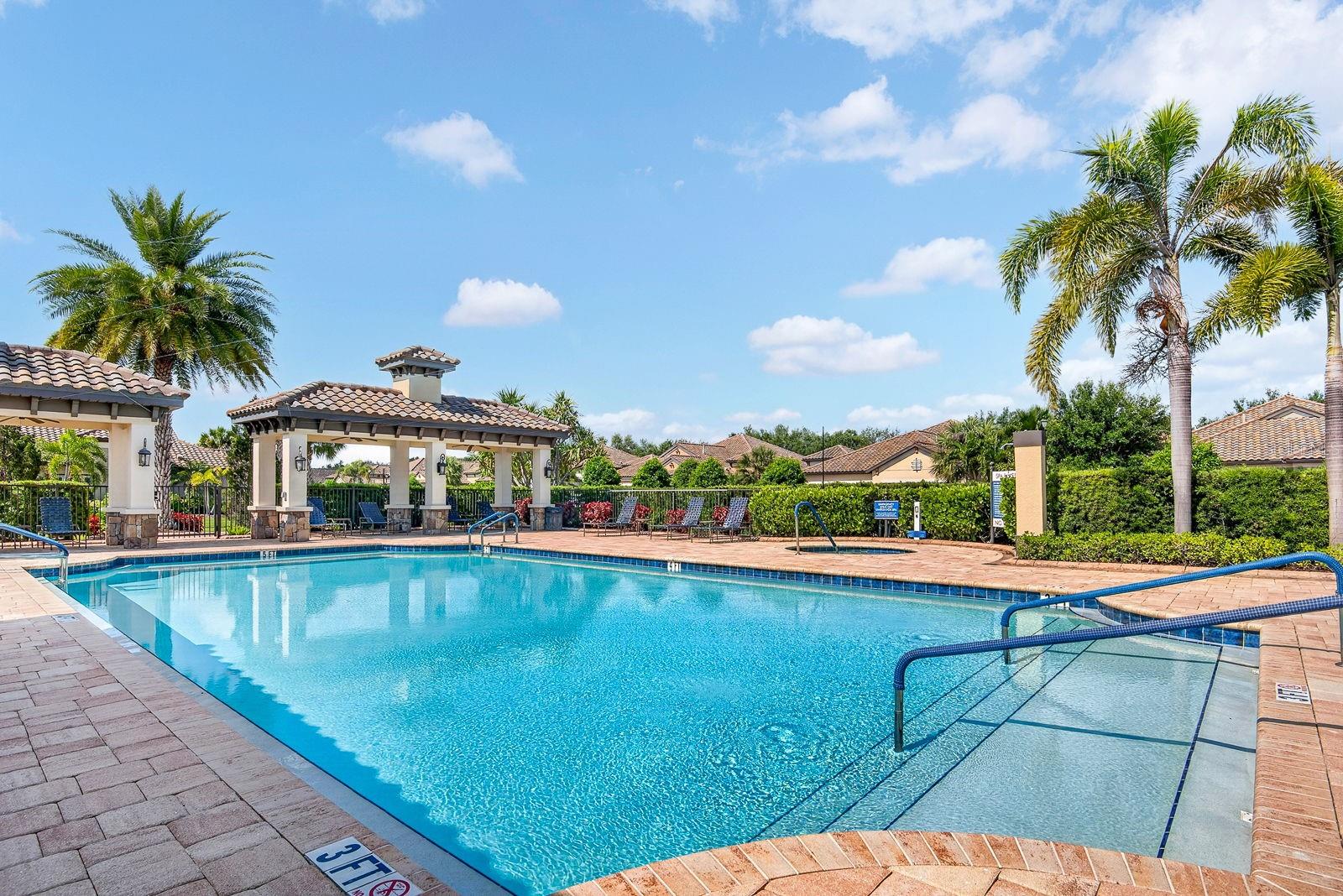 Image 44 of 81 For 4417 Amalfi Avenue