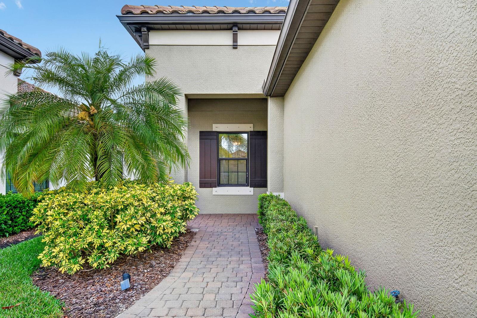 Image 6 of 81 For 4417 Amalfi Avenue
