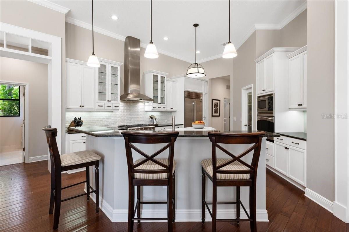 Image 7 of 55 For 7527 Greystone Street
