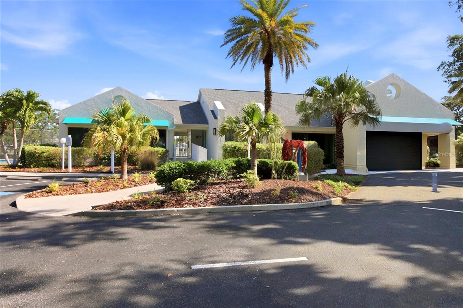 Image 39 of 44 For 11367 Perico Isle Circle