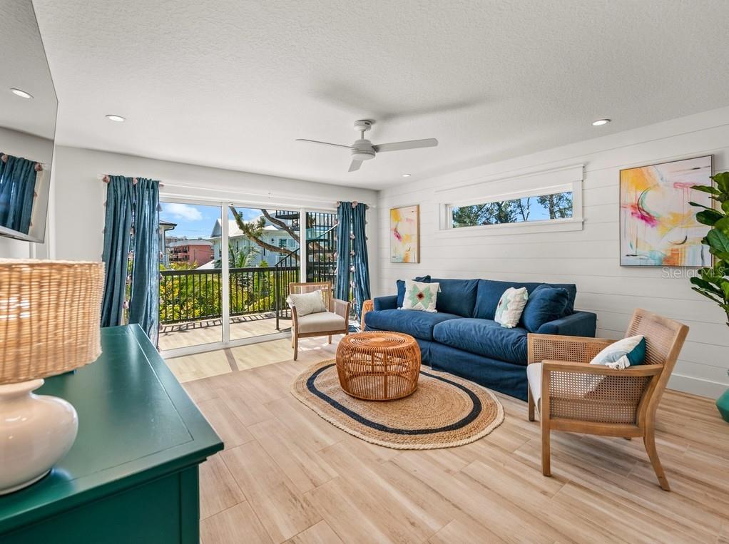 Image 15 of 90 For 204 Coolidge Drive