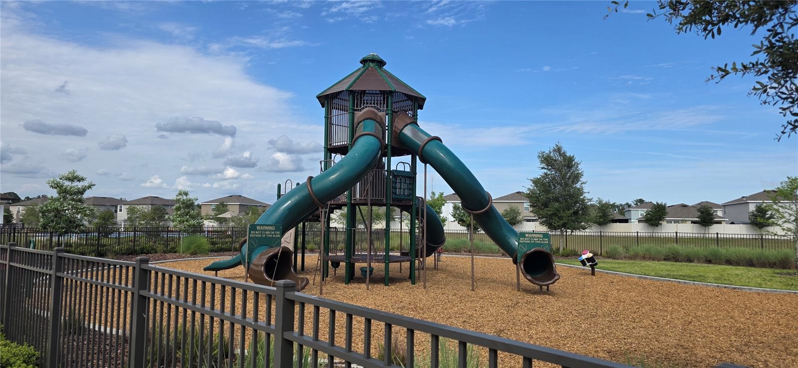 Listing photo id 18 for 16731 Kingman Reef Street
