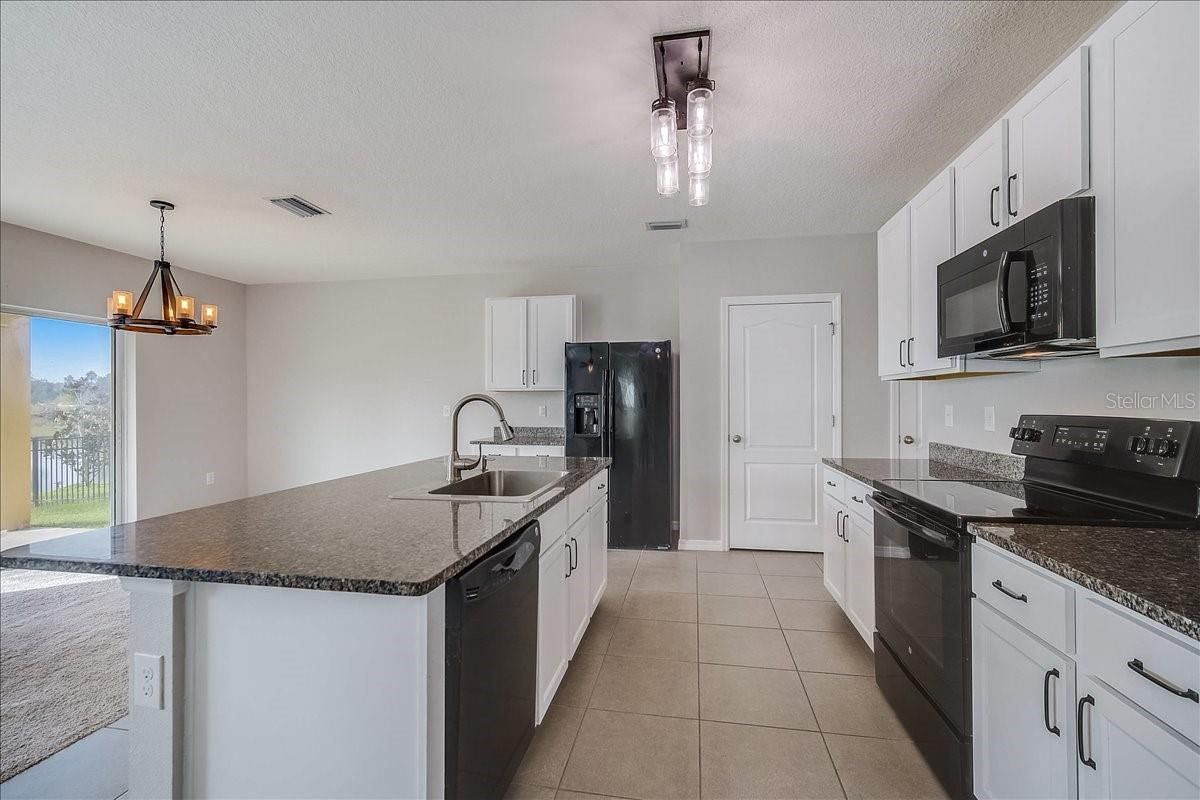 Image 11 of 31 For 4838 San Palermo Drive