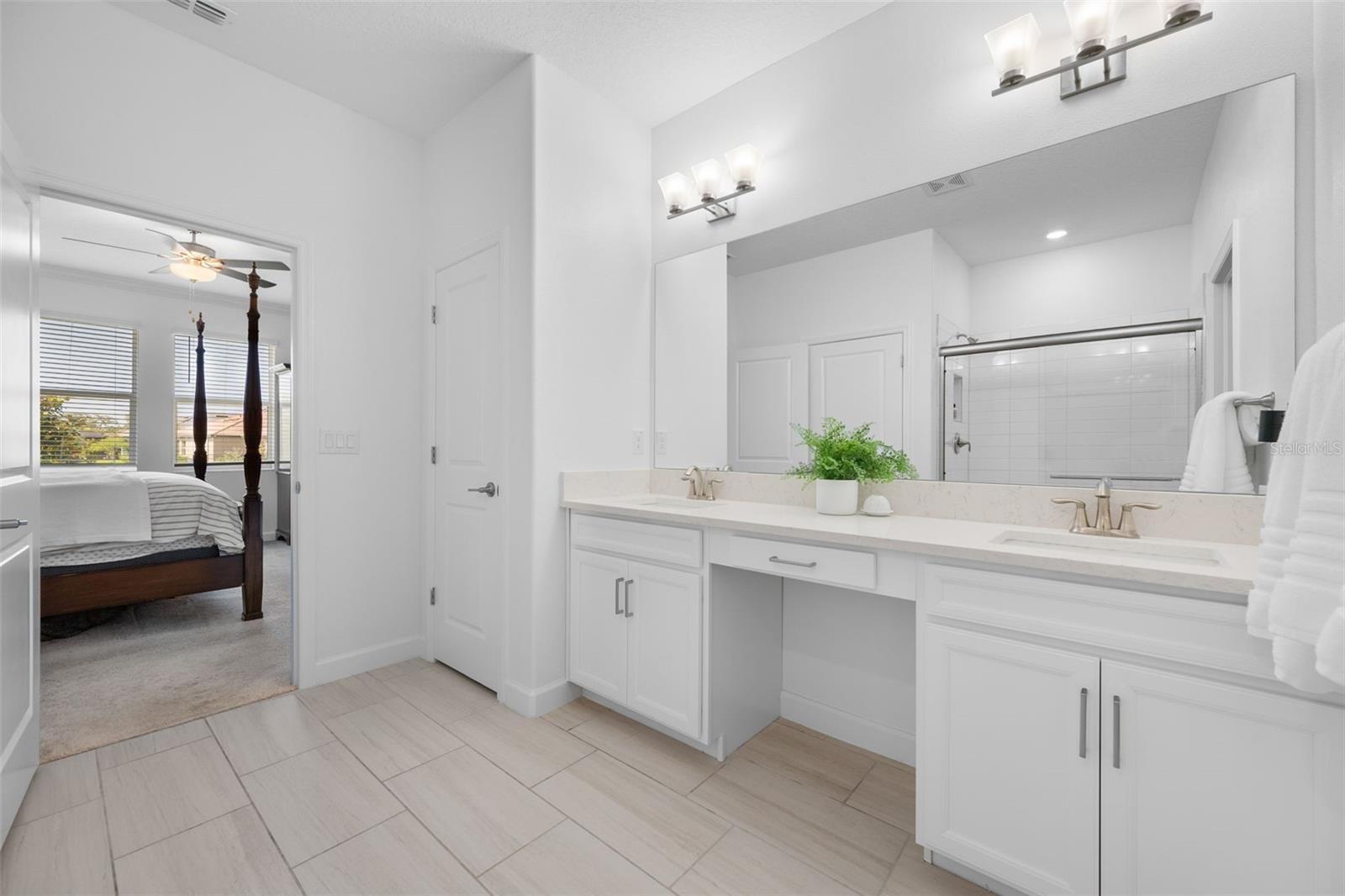 Image 32 of 68 For 14325 17th Court E