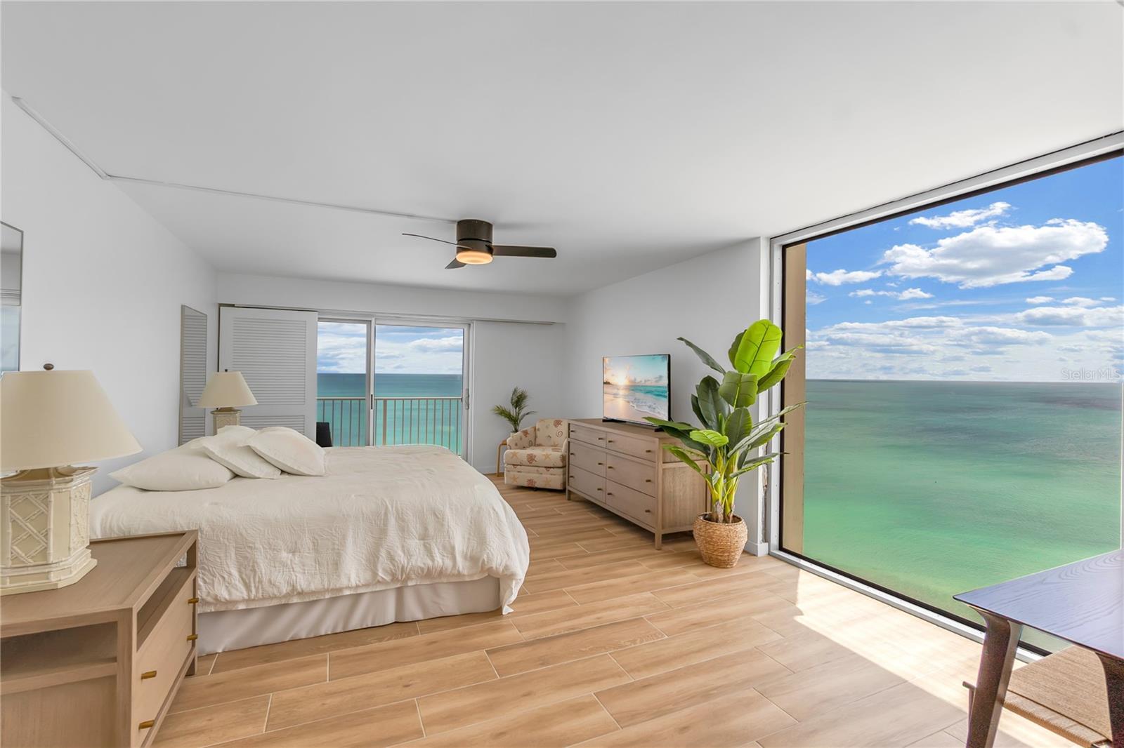 Image 4 of 43 For 2301 Gulf Of Mexico Drive 102n