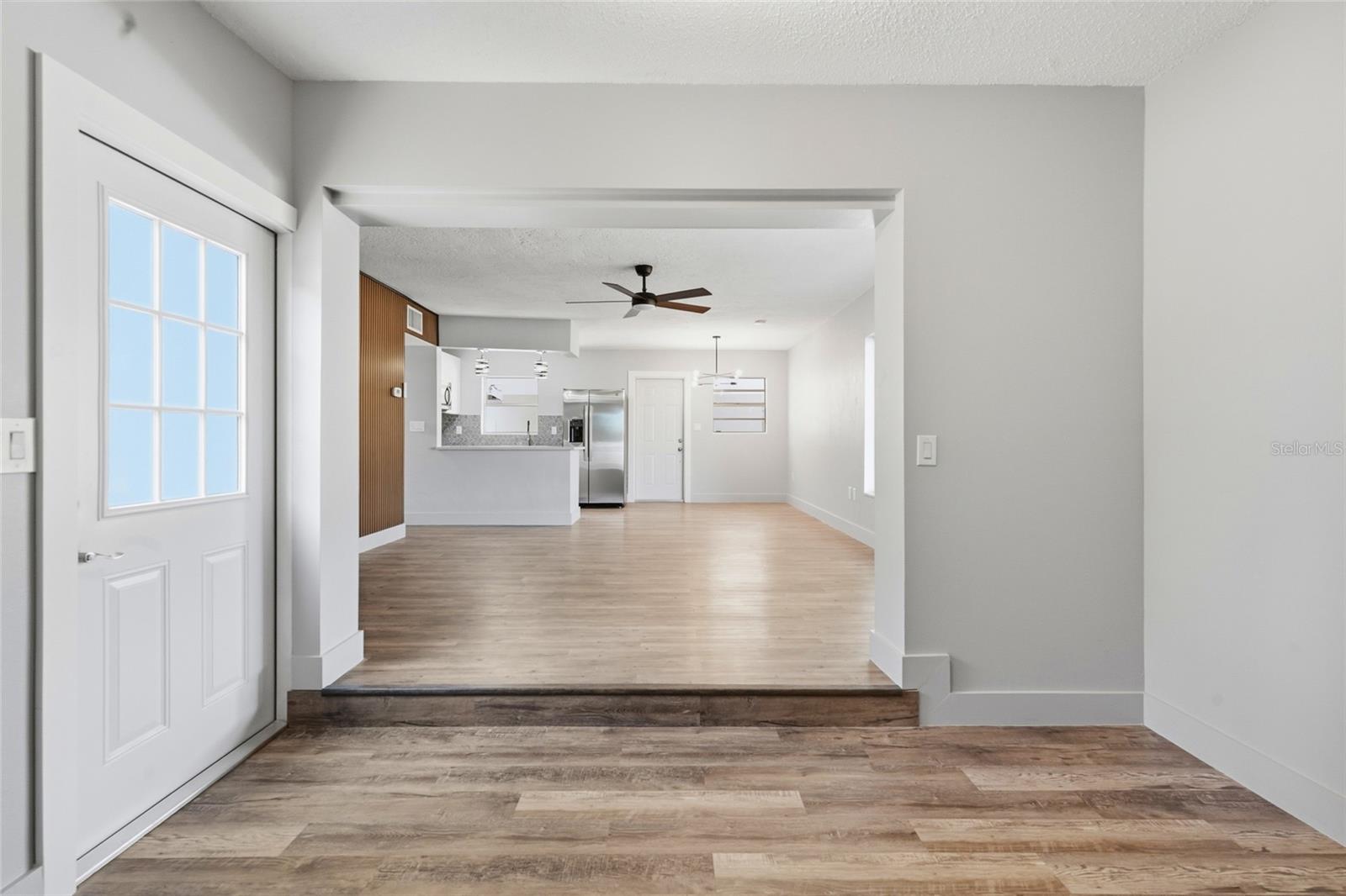 Image 12 of 33 For 2827 22nd Street W