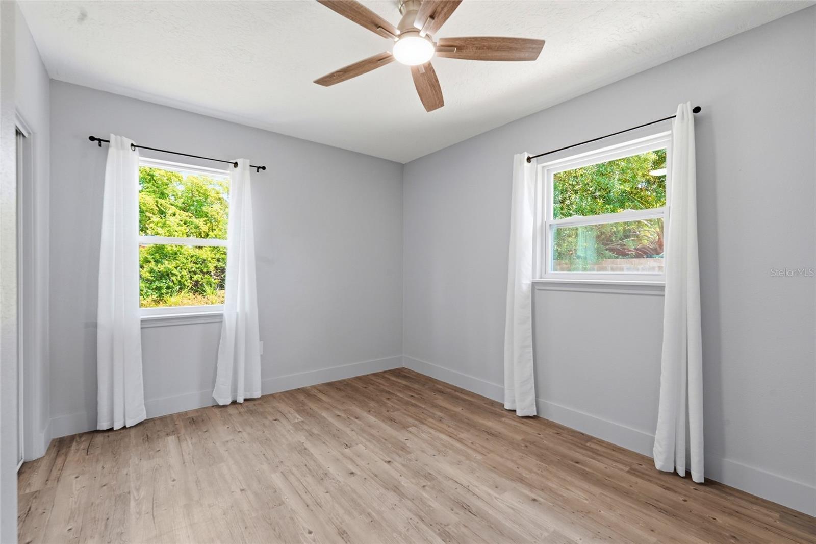 Image 14 of 33 For 2827 22nd Street W