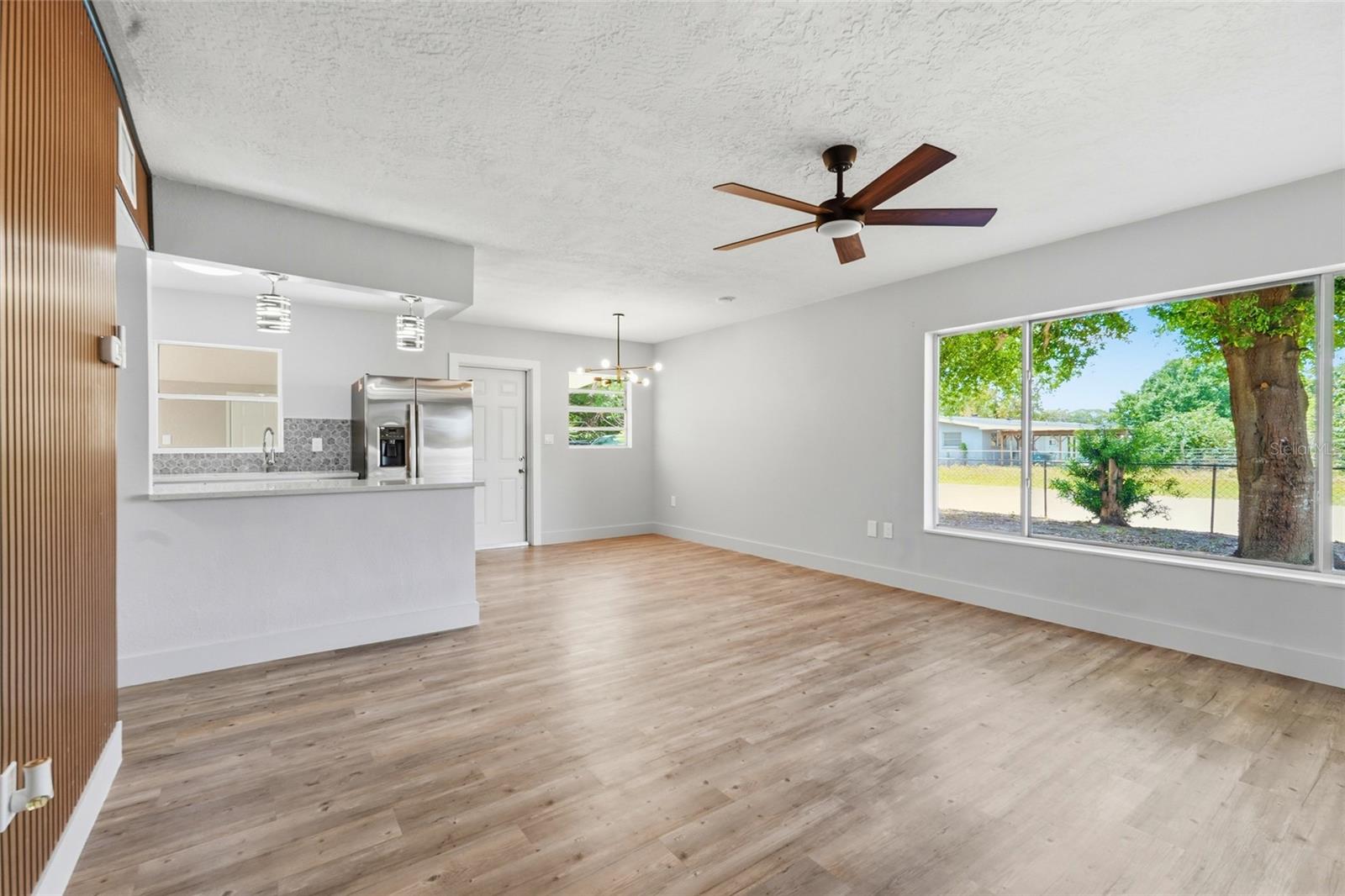 Image 7 of 33 For 2827 22nd Street W