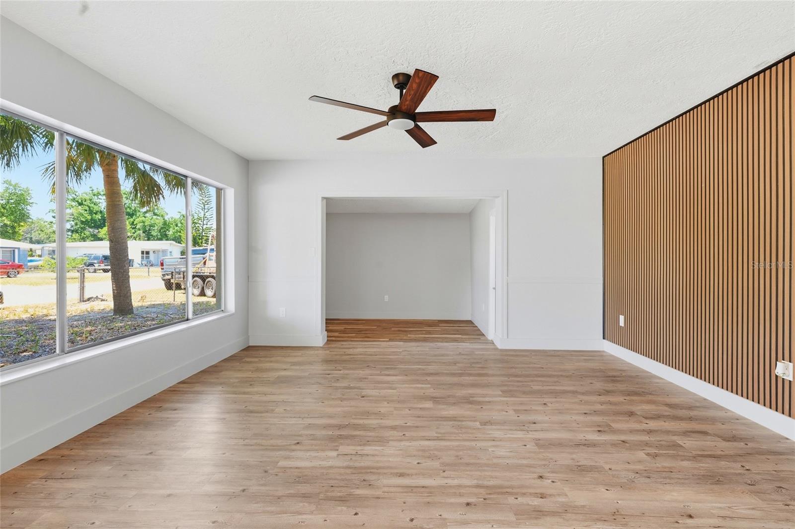 Image 9 of 33 For 2827 22nd Street W