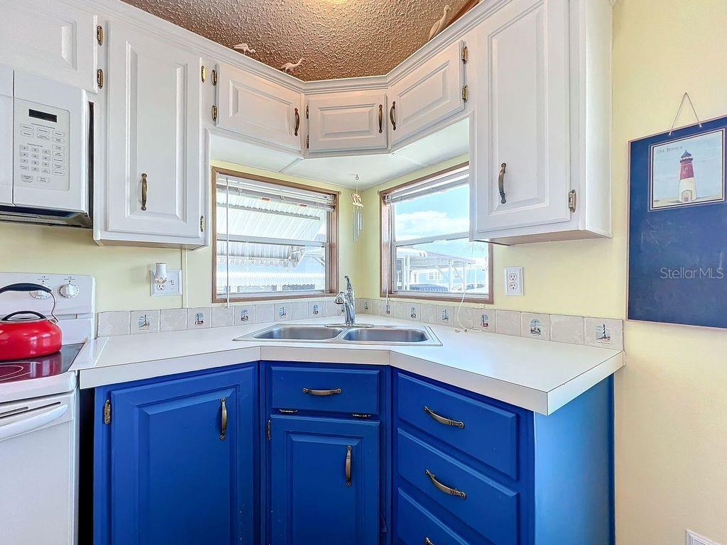 Image 12 of 52 For 3333 26th Avenue E 1099
