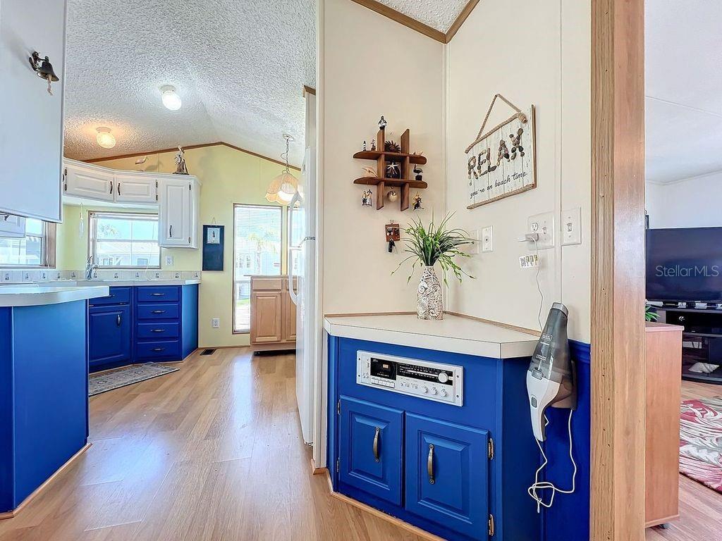 Image 14 of 52 For 3333 26th Avenue E 1099