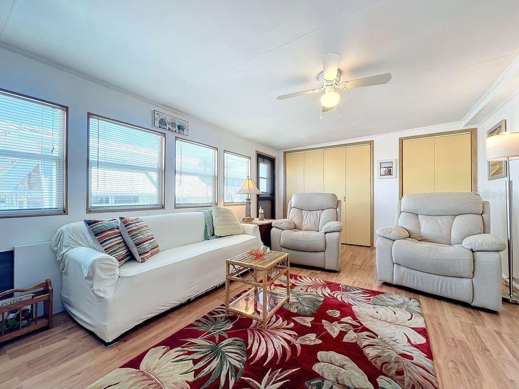 Image 3 of 52 For 3333 26th Avenue E 1099