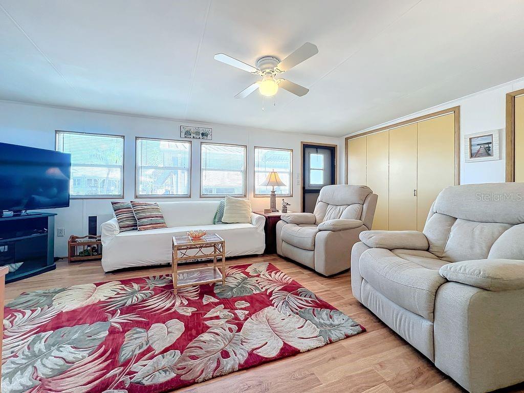 Image 4 of 52 For 3333 26th Avenue E 1099