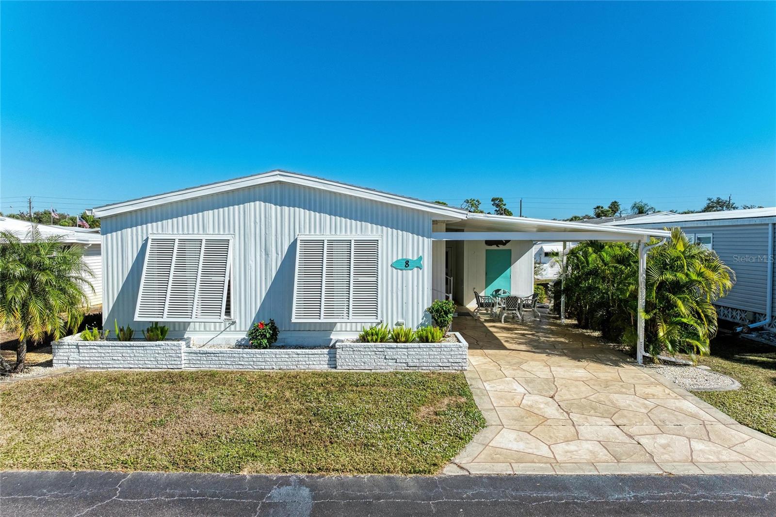 Image 17 of 75 For 8 Buena Vista Avenue