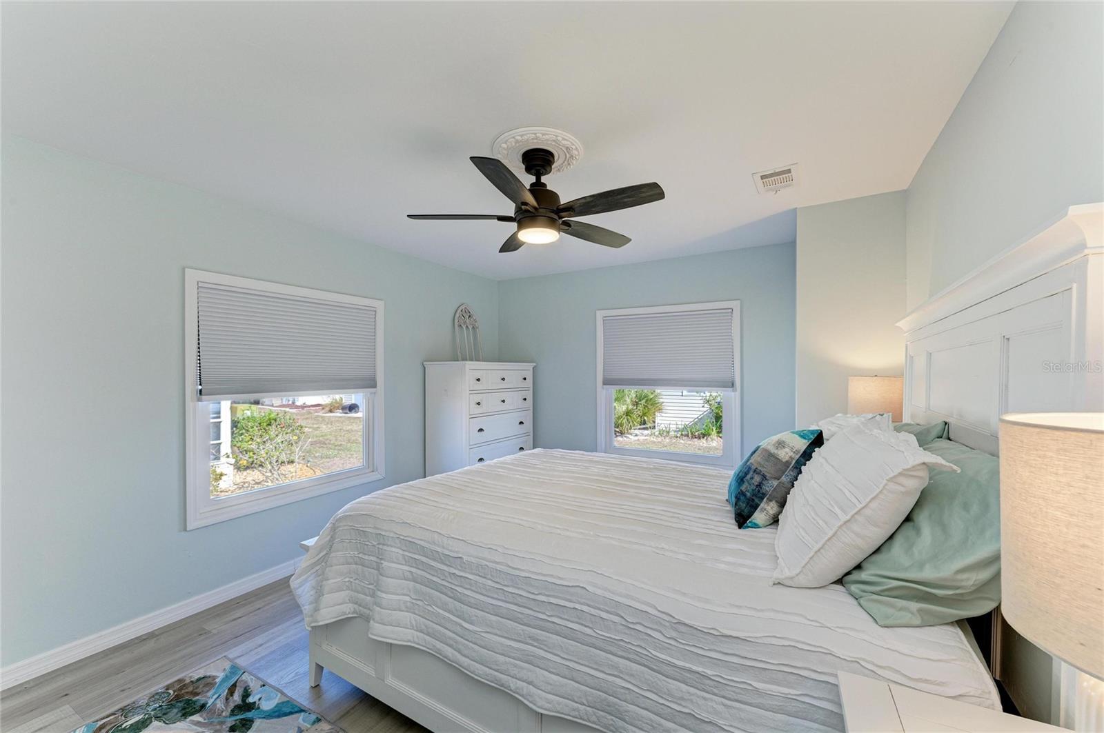 Image 45 of 75 For 8 Buena Vista Avenue