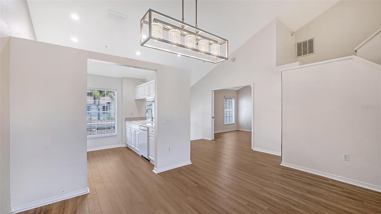 Image 14 of 64 For 4270 Castlebridge Lane 1723