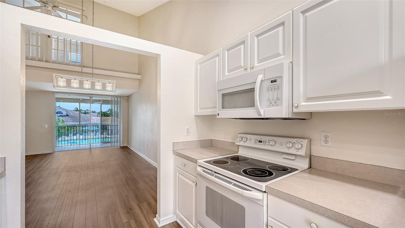 Image 17 of 64 For 4270 Castlebridge Lane 1723