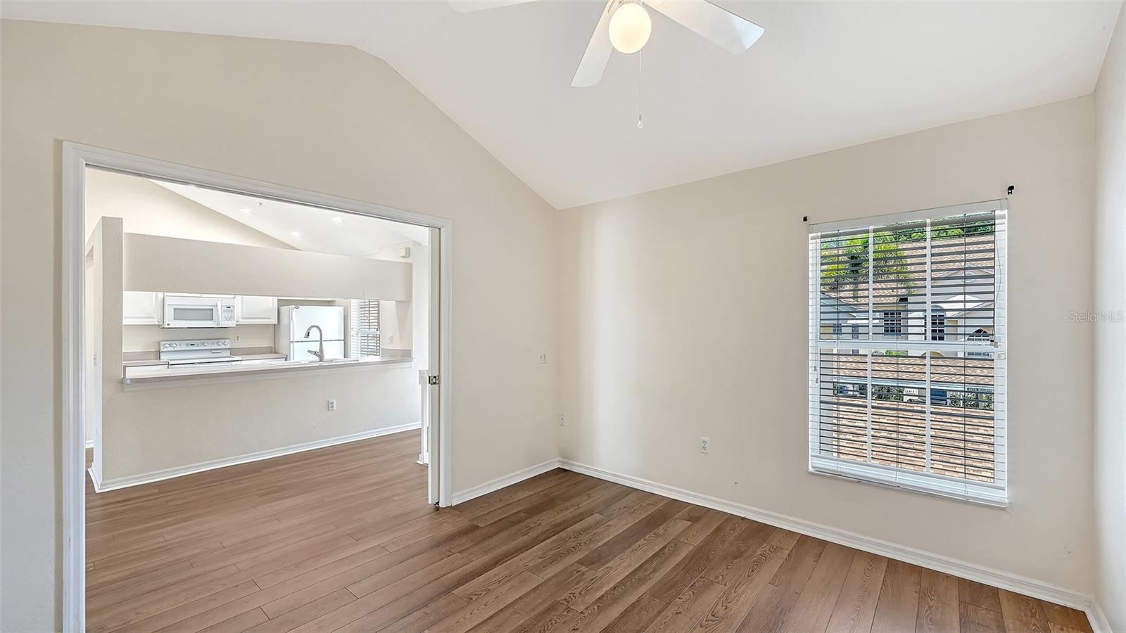 Image 19 of 64 For 4270 Castlebridge Lane 1723