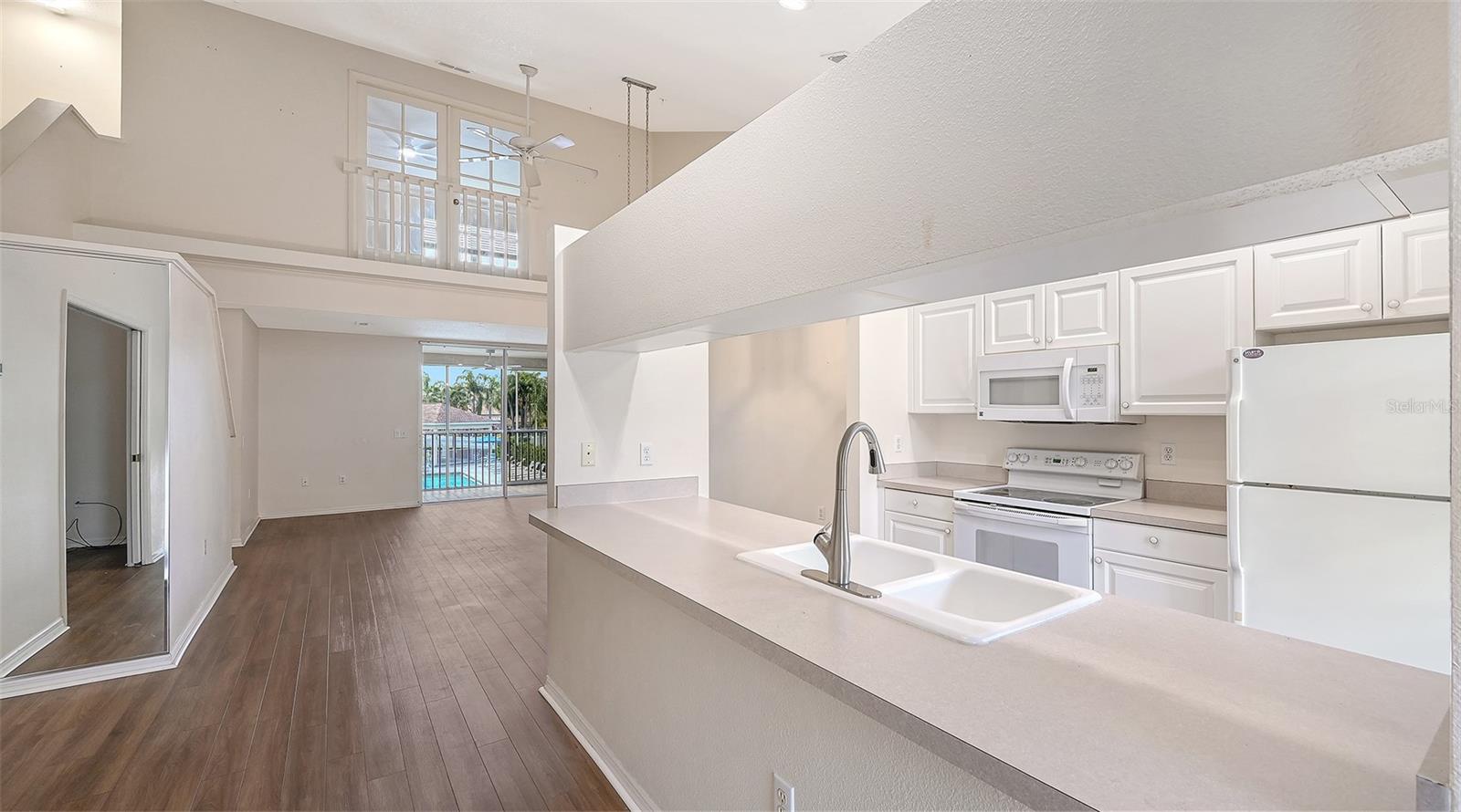 Image 5 of 64 For 4270 Castlebridge Lane 1723